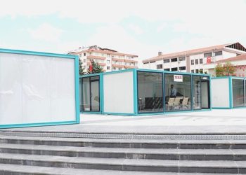 Depremzede esnaf dükkanları için kaygılı