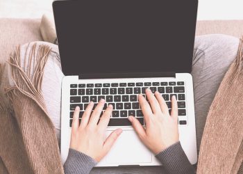 Dünyada gençler hibrit çalışmayı tercih ediyor