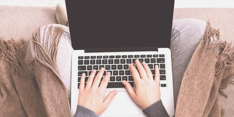 Dünyada gençler hibrit çalışmayı tercih ediyor