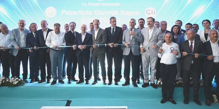 “En süratli işleyen gümrük kapıları Türkiye’de”