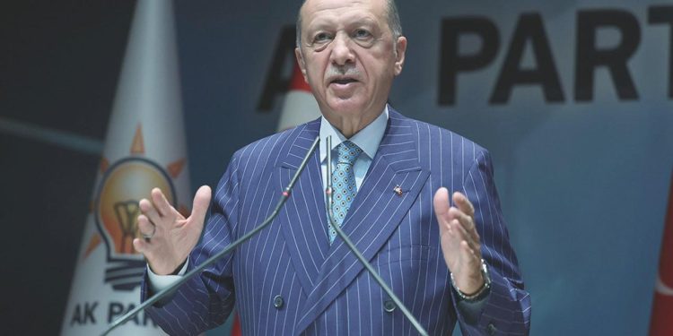 Erdoğan: Emekli maaşına uygunlaştırma yapılacak