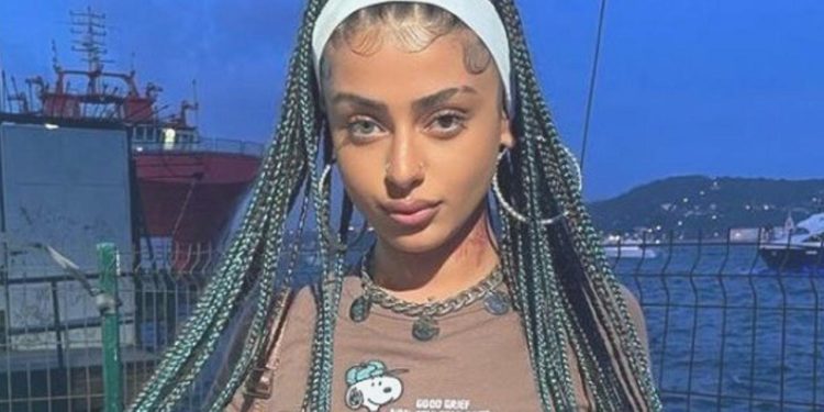 İranlı müzikçi Asya Alizade tekrar gözaltında: Göç Yönetimi’ne teslim edilecek