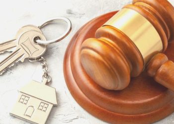 Kiracısı çıkmayınca dükkanın duvarını yıkan mal sahibine ikili ceza