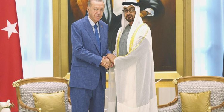 Körfez ülkelerine ziyaretlerin ihracata katkısı büyük olacak