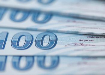 Meclis’te görüşülüyor… EYT’liler de yüzde 25’lik emekli artırımından yararlanacak mı?