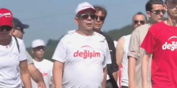 Özcan: Bu türlü giderse CHP baraj altında kalacak