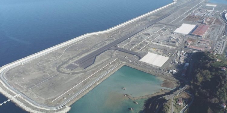 Rize-Artvin Havalimanı’nda bir birinci