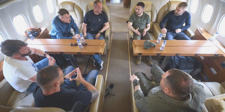 Rusya, Azov taburu kumandanlarının Ukrayna’ya götürülmesini ‘ihlal’ saydı