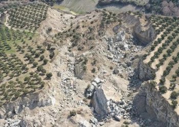 Sarsıntı bölgesinde üreticilerin düşük faizli kredi kullanımına düzenleme