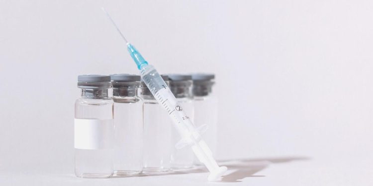 Sıhhat Bakanı Koca: Hepatit A aşısında sorun yok