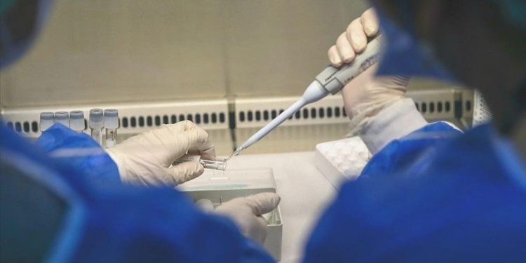 Sıhhat Bakanı Koca: Stoklarımızda Hepatit A aşısı var