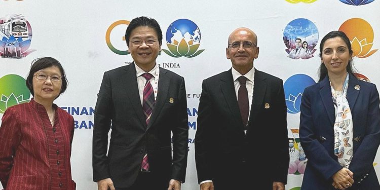 Şimşek’ten G20 toplantılarında görüşme trafiği