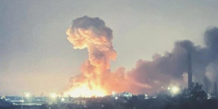 Tayland’da havai fişek deposunda patlama: 9 meyyit, 115 yaralı