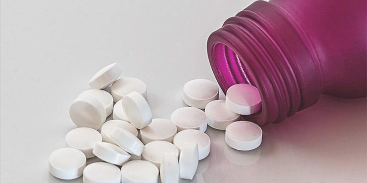 TEİS Genel Lideri: Yurt dışından ilaç gelmesi artık hayal