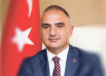 Turizm Bakanı Ersoy: Esarete asla boyun eğmedik, diz çökmedik
