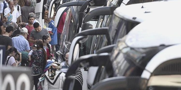 Uçak biletleri kıymetlendi, otobüse talep arttı