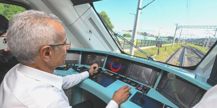 Ulusal Süratli Tren’de tasarım çalışması bitmek üzere