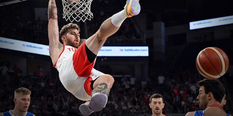 A Milli Erkek Basketbol Takımı galibiyetle başladı