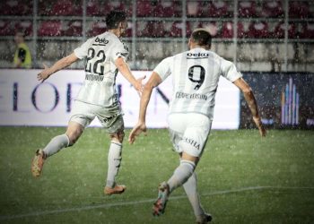 Beşiktaş, Dinamo Kiev deplasmanında kazandı