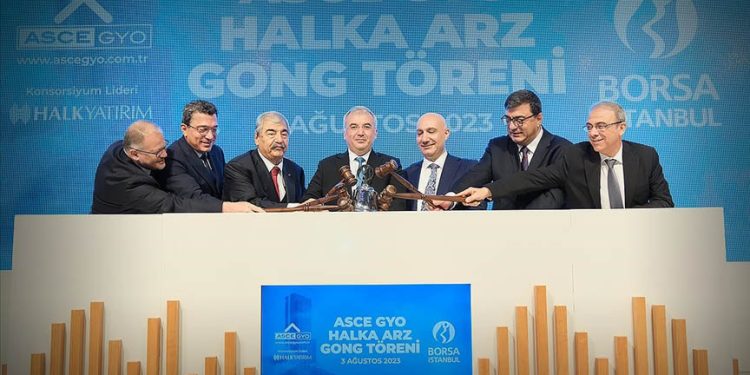 Borsa İstanbul’da gong ASCE GYO için çaldı