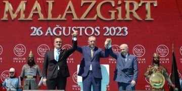 Erdoğan: Türkiye Yüzyılı hedefimizi yüksek sesle haykırıyoruz