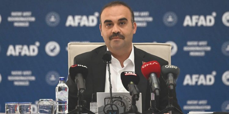 Bakan Kacır: Zelzele bölgesine yapılacak yatırım fiyatı 61 milyar lira