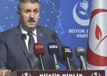 BBP Genel Lideri Destici: Geliri az olandan ya da üretenden asla bir vergi alınmamalı