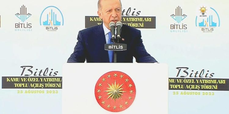 Cumhurbaşkanı Erdoğan: Türkiye’yi büyütmek için adım adım ilerleyeceğiz