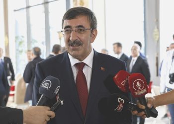 Cumhurbaşkanı Yardımcısı Yılmaz, tek haneli enflasyon için tarih verdi