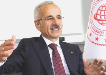 “Depremden etkilenen 11 vilayette büyük aralar katettik”