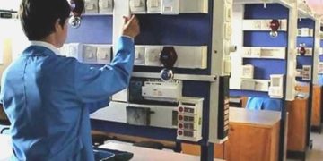 Depremzede gençlere nakdi ve psiko-sosyal dayanak