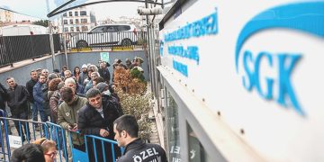 Emekli olan EYT’lilerin yüzde 46’sı çalışmaya devam ediyor