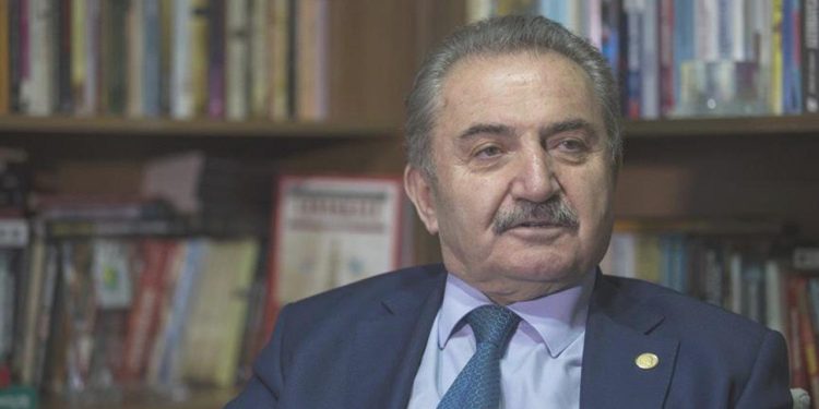 Eski bakan Zeybek, CET Parti’yi kurdu