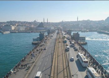 Galata Köprüsü’nde bakım çalışması başladı: Tek taraflı trafiğe kapatıldı