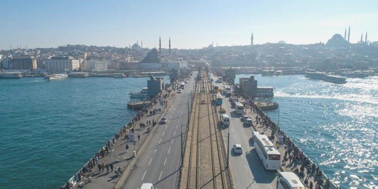 Galata Köprüsü’nde bakım çalışması başladı: Tek taraflı trafiğe kapatıldı