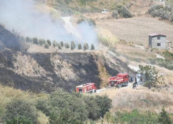 Hatay’da otluk alanda çıkan yangın söndürüldü