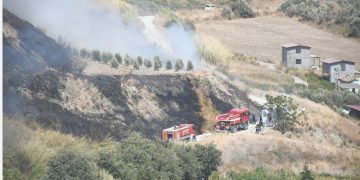 Hatay’da otluk alanda çıkan yangın söndürüldü