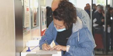 Her iki EYT’liden biri çalışmaya devam ediyor