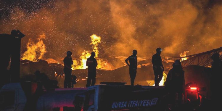 İnegöl’deki yangın sonrası işletmelere ‘acil kredi’