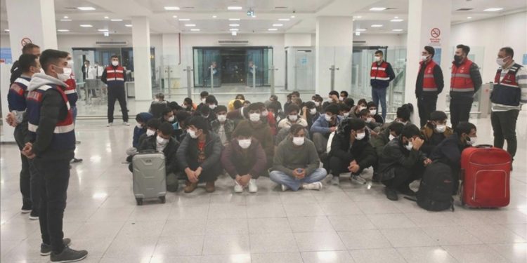 İngiltere ile Türkiye’den yasadışı göçü engellemek için muahede