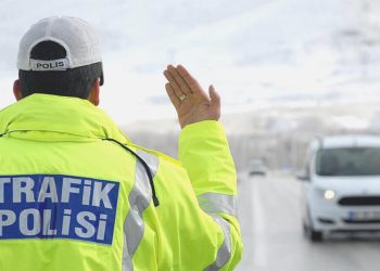 İstanbul Kadıköy’de kontrol: 271 bin 27 TL ceza yazıldı