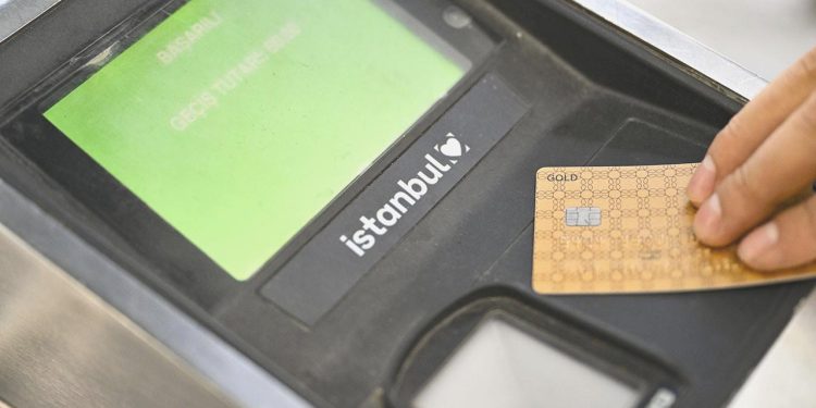 İstanbul’da toplu ulaşımda kredi kartı reaksiyonu