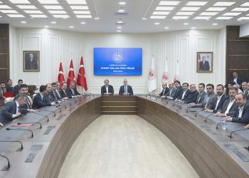 Kamu Patron Heyeti ile Memur-Sen artırım oranında uzlaşamadı