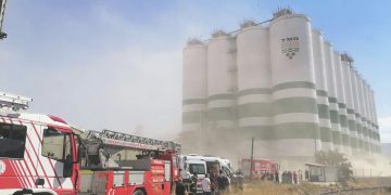 Kocaeli’de TMO deposunda patlama