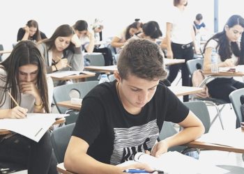 Lisede sınıf tekrarı geri geliyor
