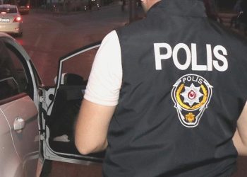 Mardin’de kayıp sanılan çocuk komşusunun bahçesinde uyurken bulundu