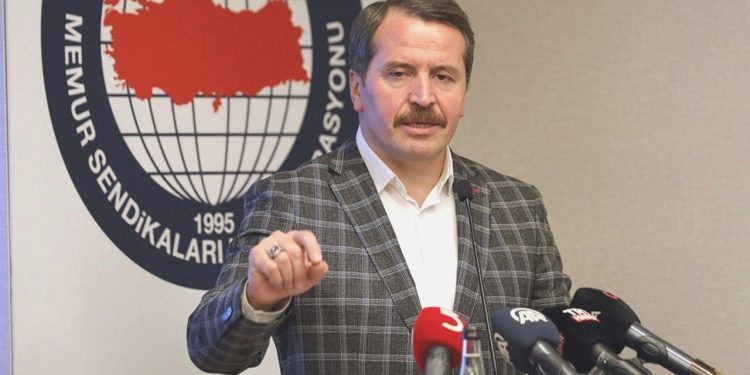 Memur-Sen: Enflasyon gayeleri üzerinden değil piyasa gerçekleri üzerinden teklif yapılmalı