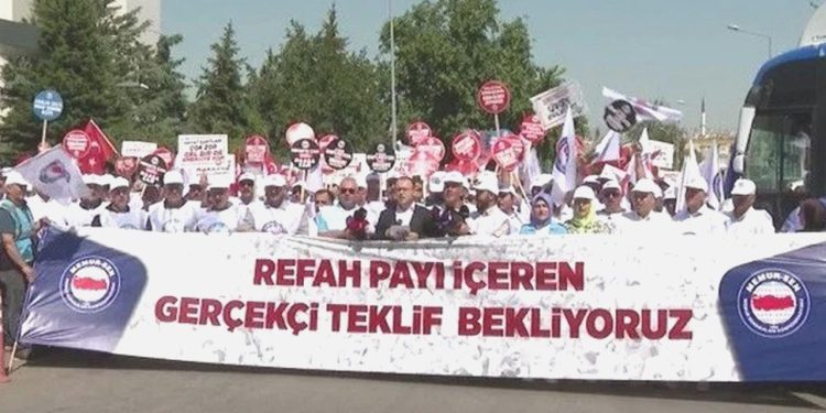 Memur-Sen’den Türkiye genelinde hareket