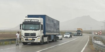 Türkiye – İran yolu trafiğe kapandı