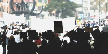 Van’da şov yürüyüşü ve açık hava toplantıları 2 günlüğüne yasaklandı